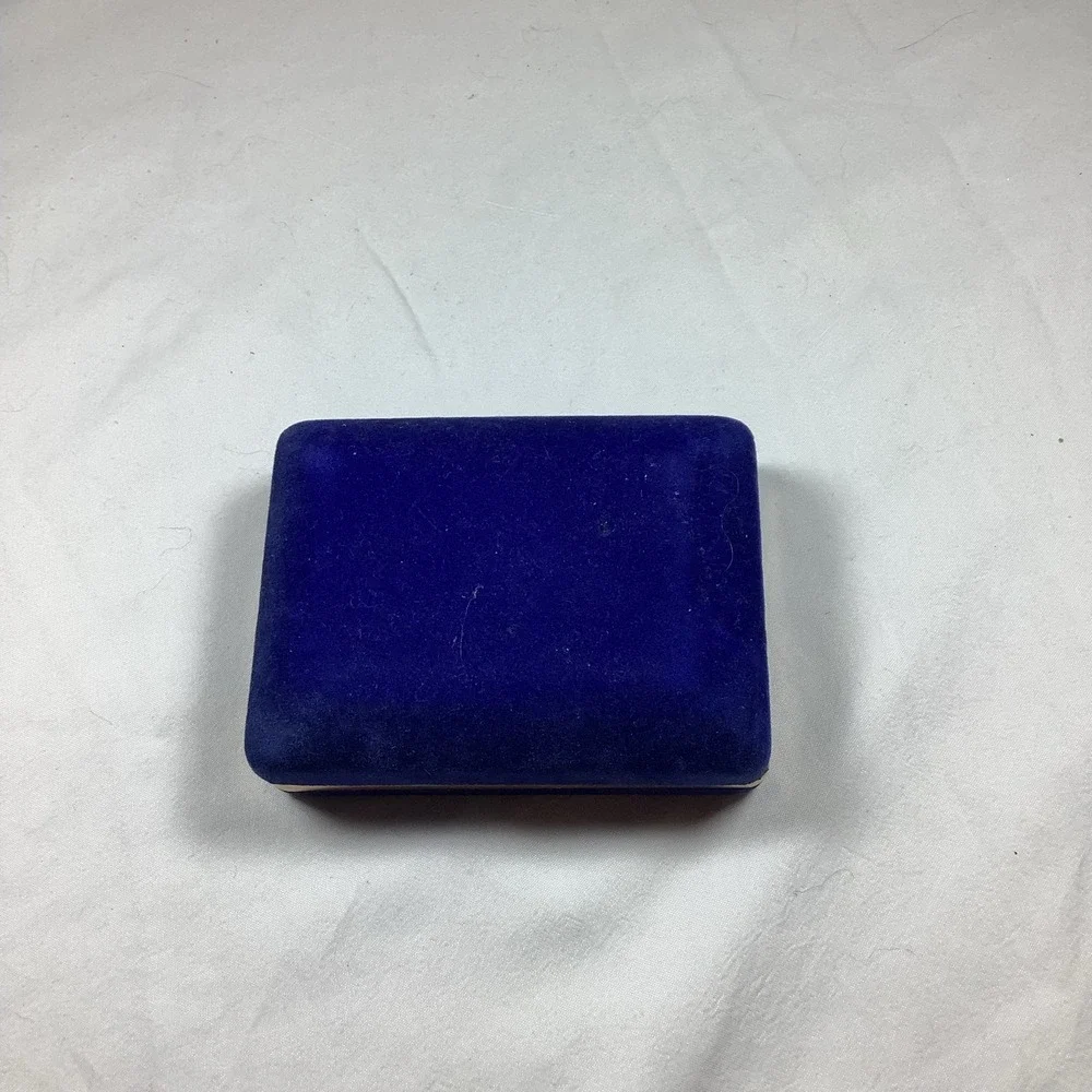 La Rue Blue Stone Gold Tone Cufflinks & Tie Clip Set Box
